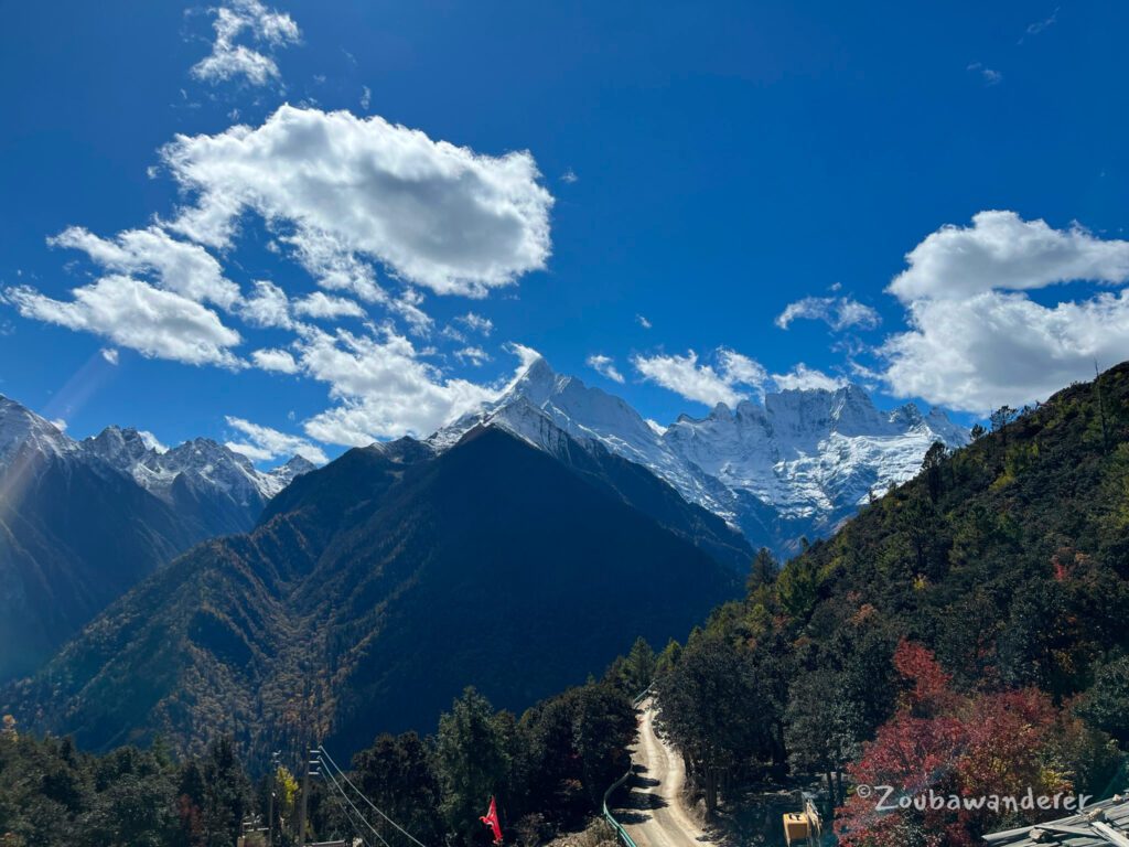 Hiking from Xidang to Yubeng Village, Nanzheng Col 南争垭口