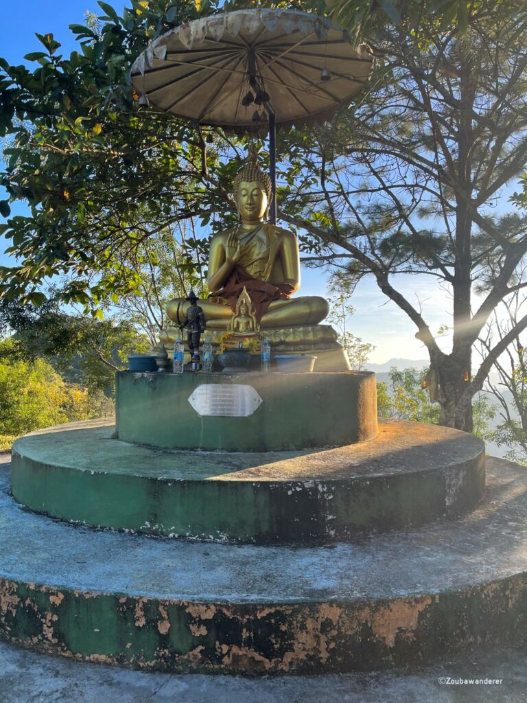 Buddha image at Doi Pha Tang