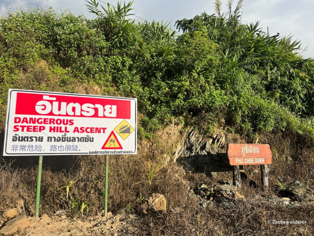 Entrance to Phu Chi Duen