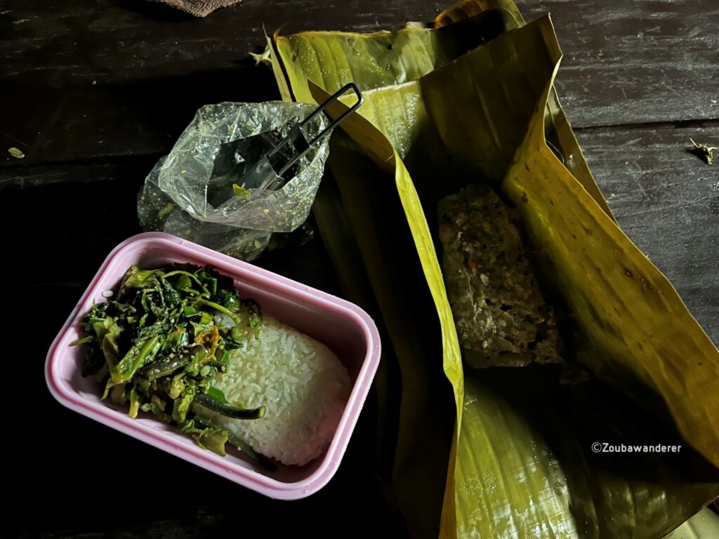 Glutinous rice, vegetables, and crab meat, Nong Khiaw